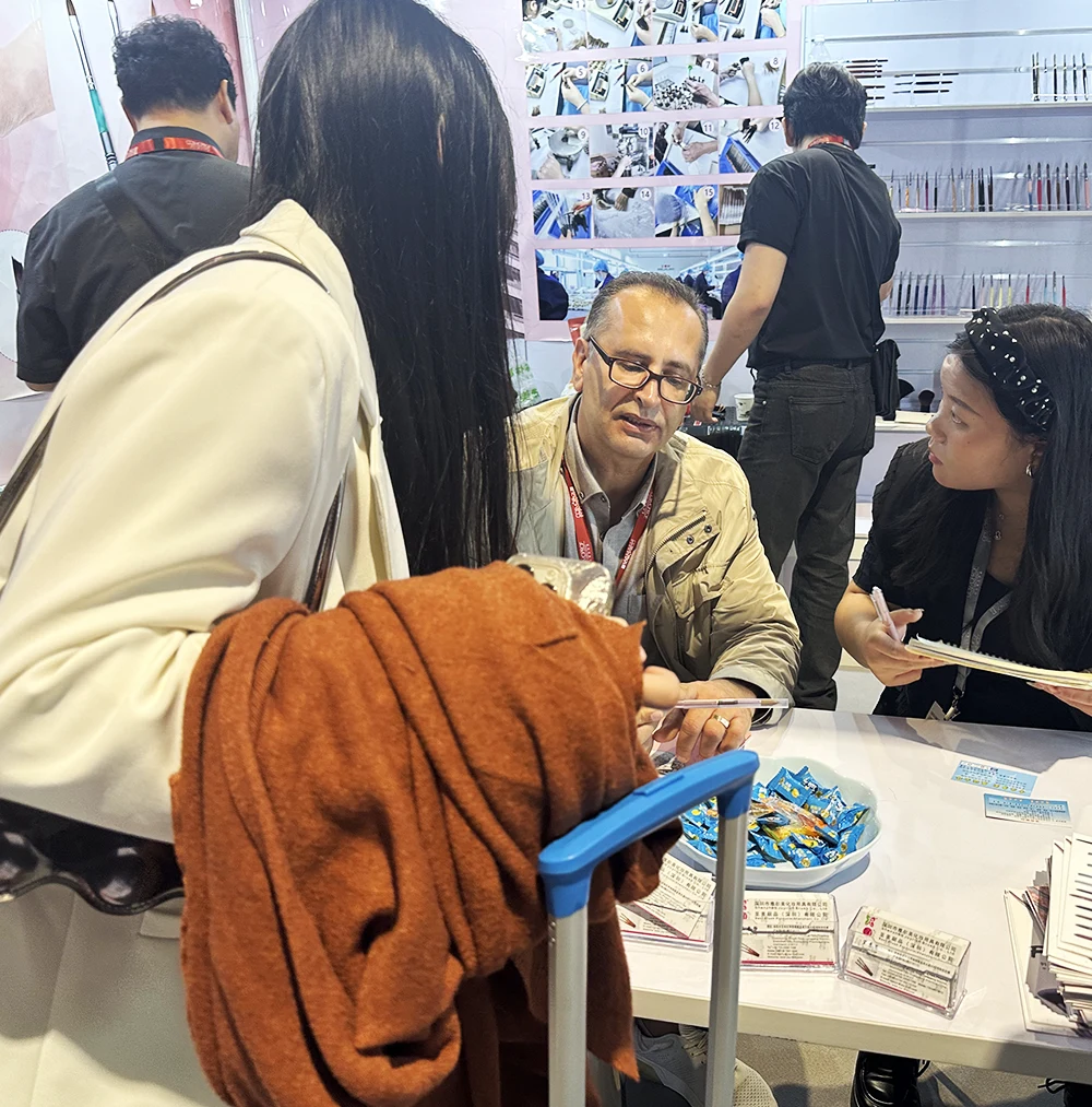 COSMOPROF HK 2024, a întâlnit multe perii de unghii vechi și noi Freinds.